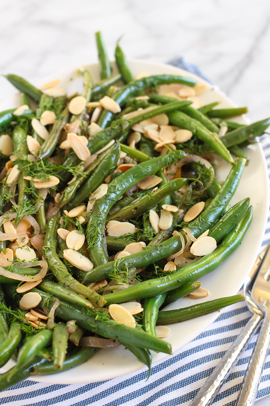 Apple Cider Green Beans with Shallots & Dill | The Mostly Vegan