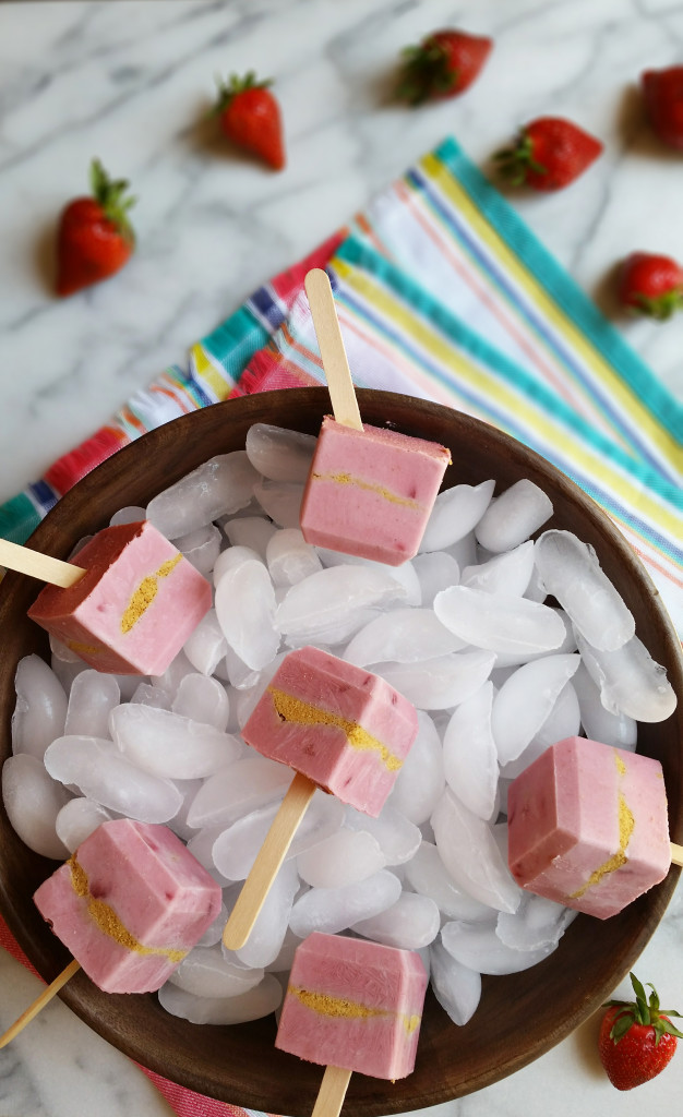 Strawberry Cheesecake Pops