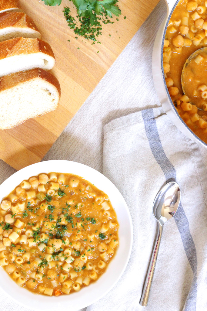 Pasta e Ceci - vegan traditional Italian pasta dish with pureed garbanzo beans