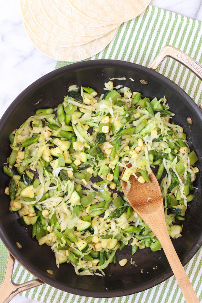 Green veggie tostadas - a quick & easy weeknight meal - vegan & gluten free