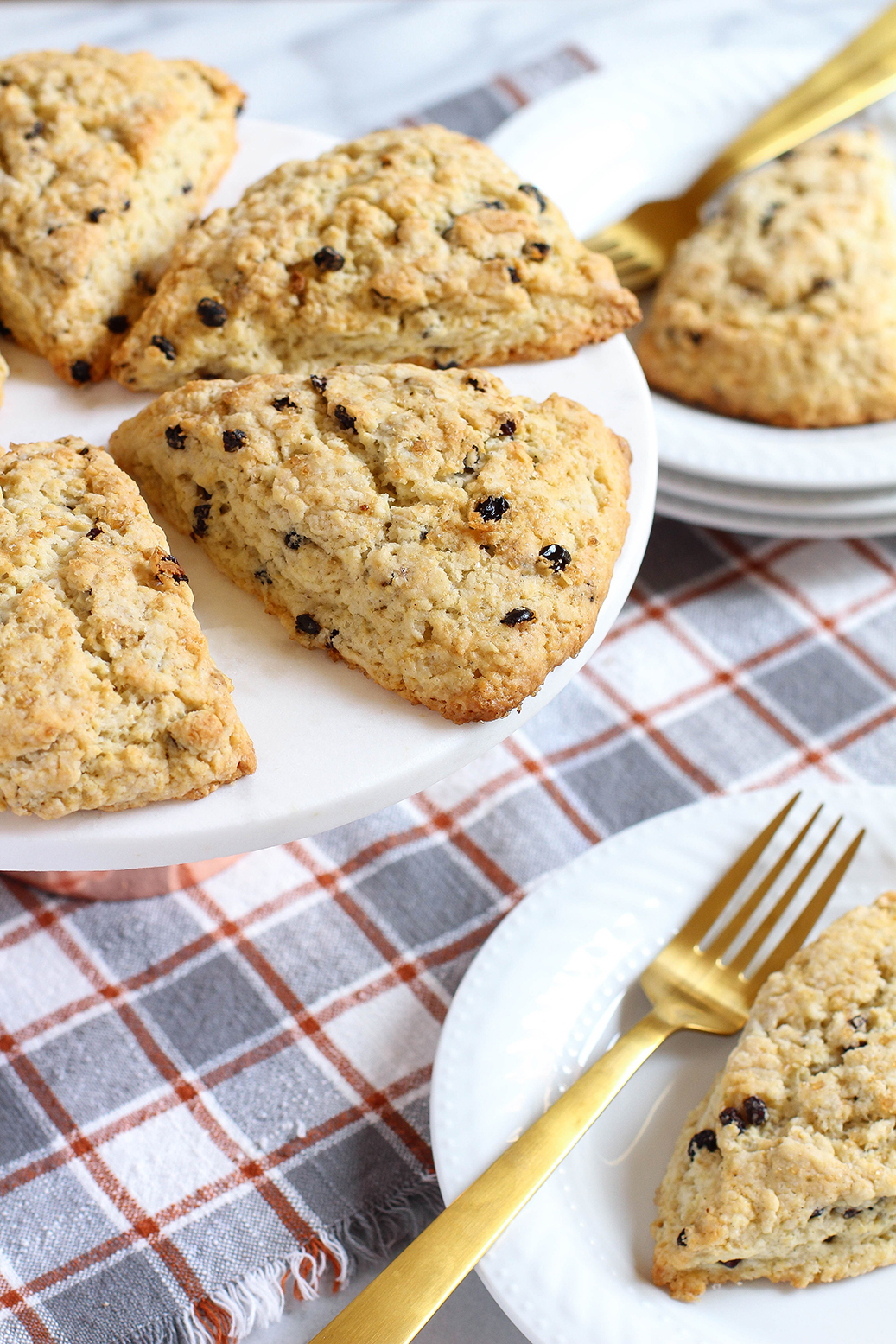 Vegan Currant Cardamom Scones