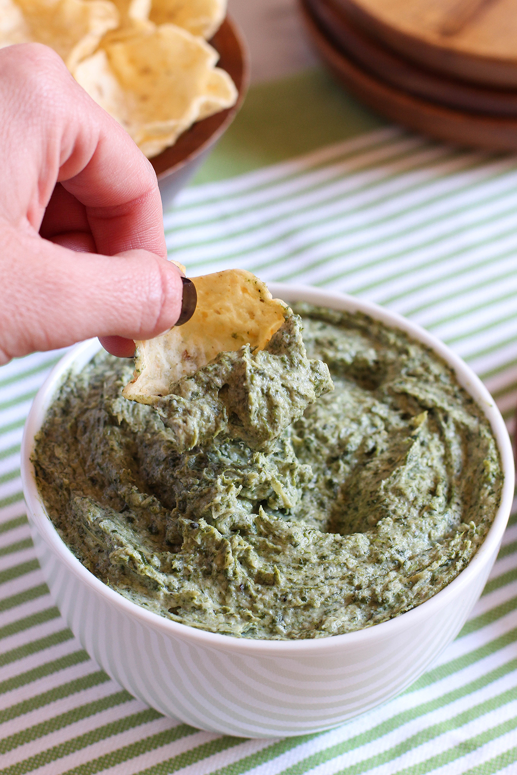 Simple & Delicious, 6 Ingredient Vegan Spinach Artichoke Dip