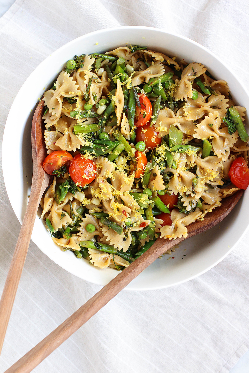 Lemony Spring Pasta Salad - quick & easy vegan meal